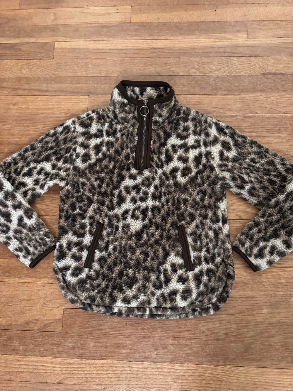 Cuddly Sherpa Women's Leopard Print Quarter Zip Pullover - Size 10/12
 b48